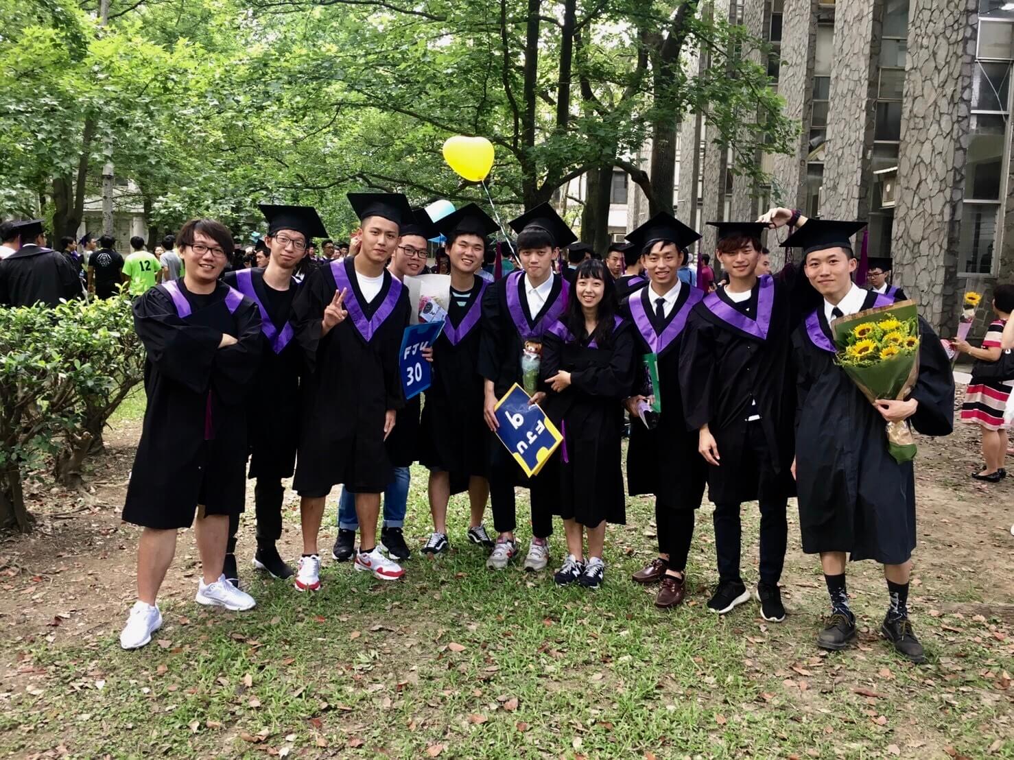 大學畢業照